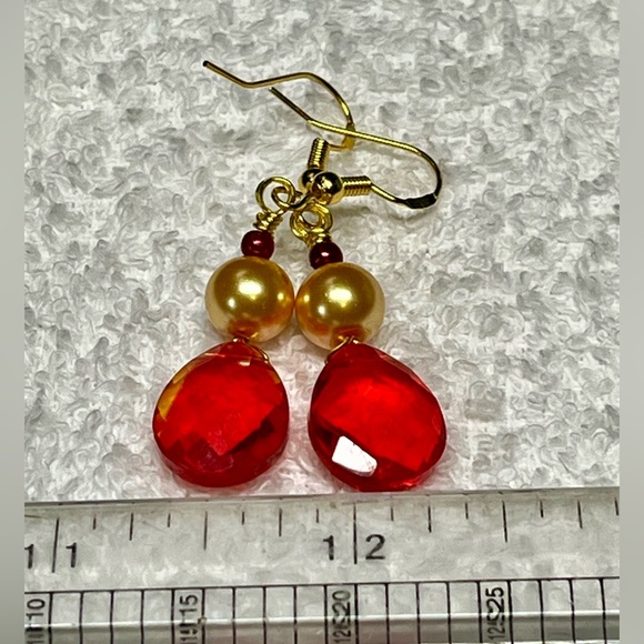 Yellow pearl and Red crystal drop Earrings - Picture 8 of 9